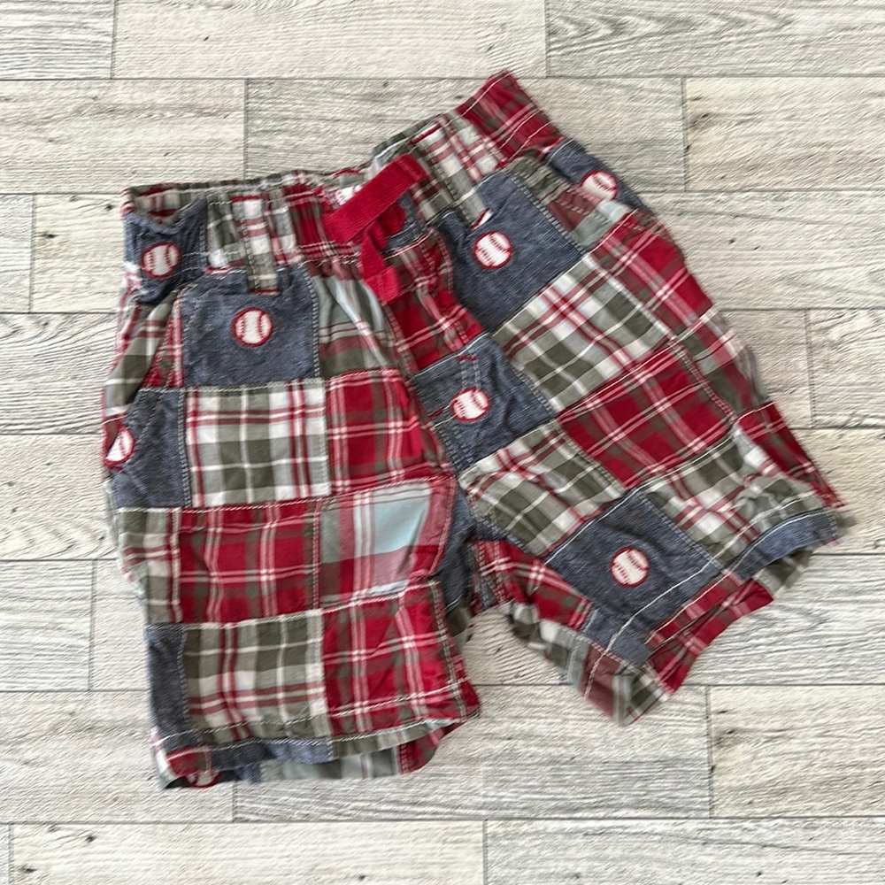 Baseball embroidered shorts